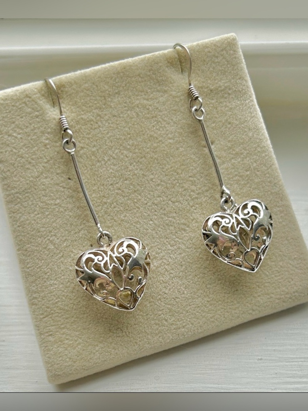 Vtg Sterling Silver Filigree Open Heart Dainty Dangle Earrings